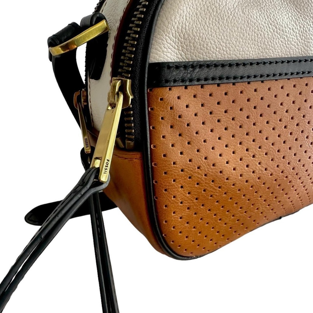 Fossil leather double zipper camera crossbody / shoulder bag - Picture 2 of 8